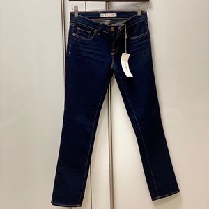 NWT J Brand Skinny Jeans size 26 jeans 7/8 length dark blue with stretch!